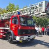 Desfile de unidades bomberos